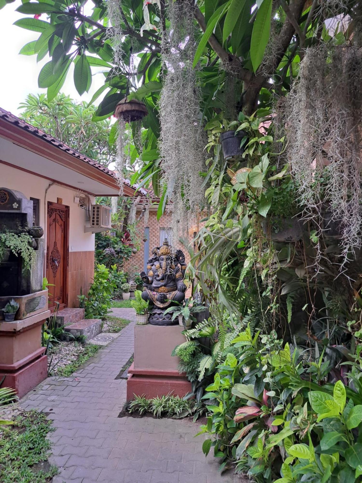 Ascarya Guest House Sanur Екстериор снимка