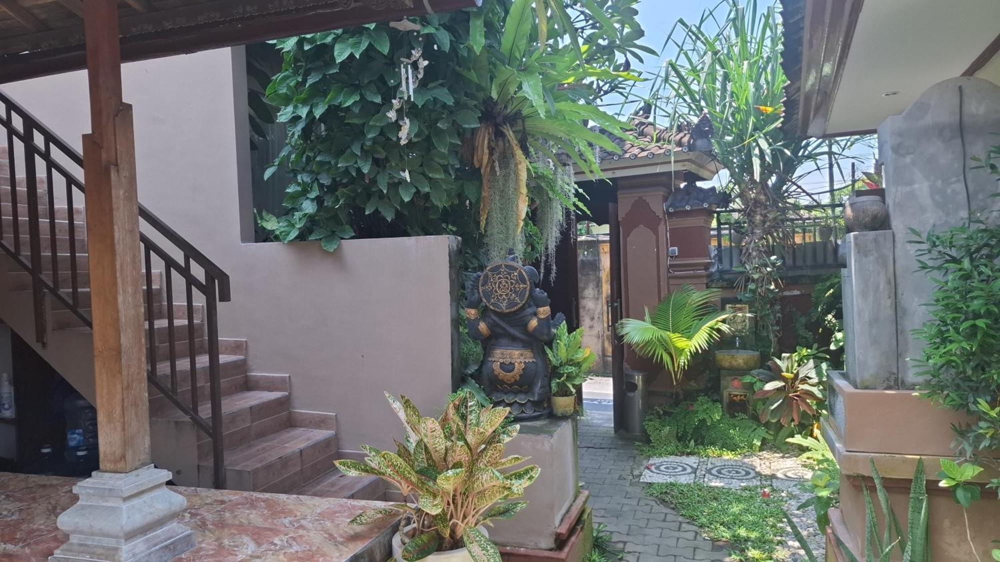 Ascarya Guest House Sanur Екстериор снимка